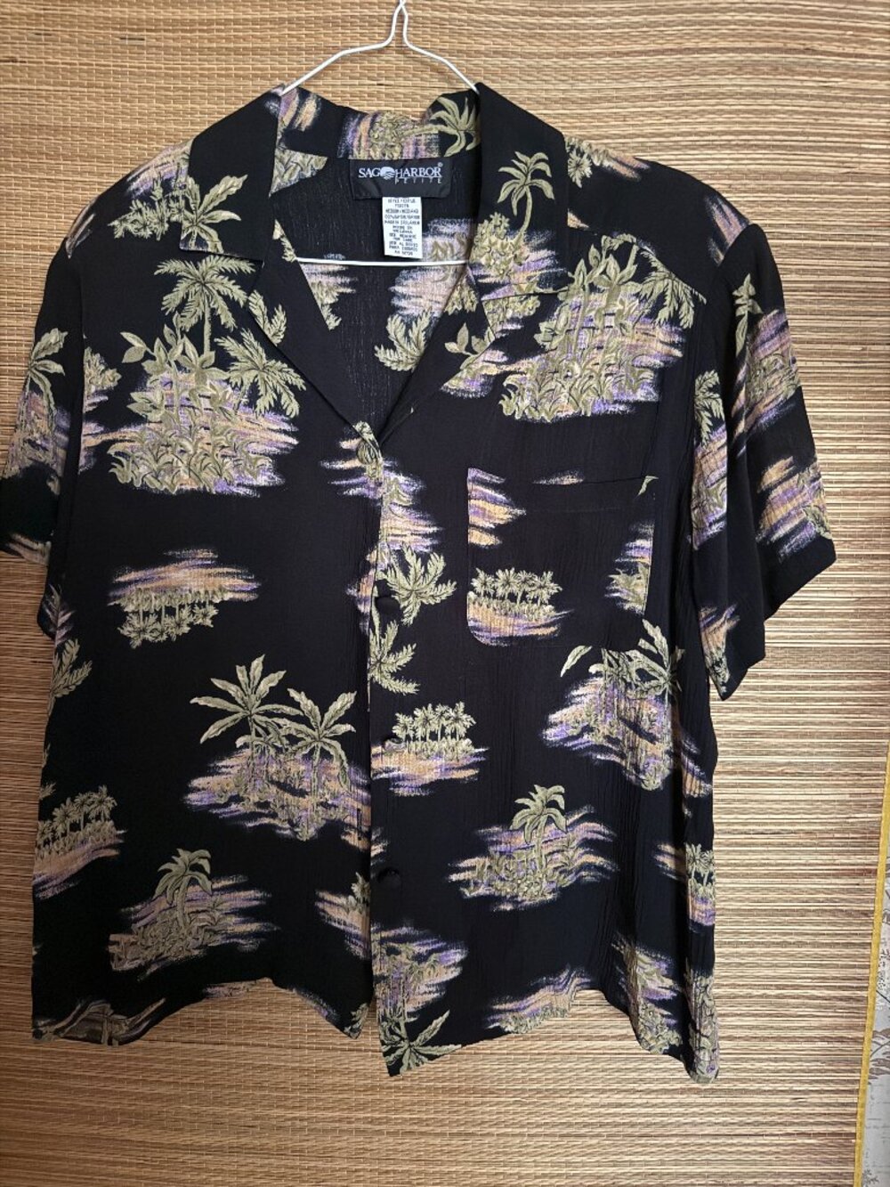 Vintage Sag Harbor Rayon Black Hawaiian Shirt Shoulder Pads Covered Buttons Sz M